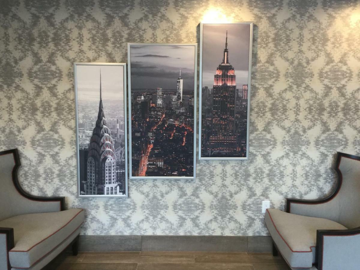 Ramada By Wyndham Bronx Terminal Hotell New York Eksteriør bilde