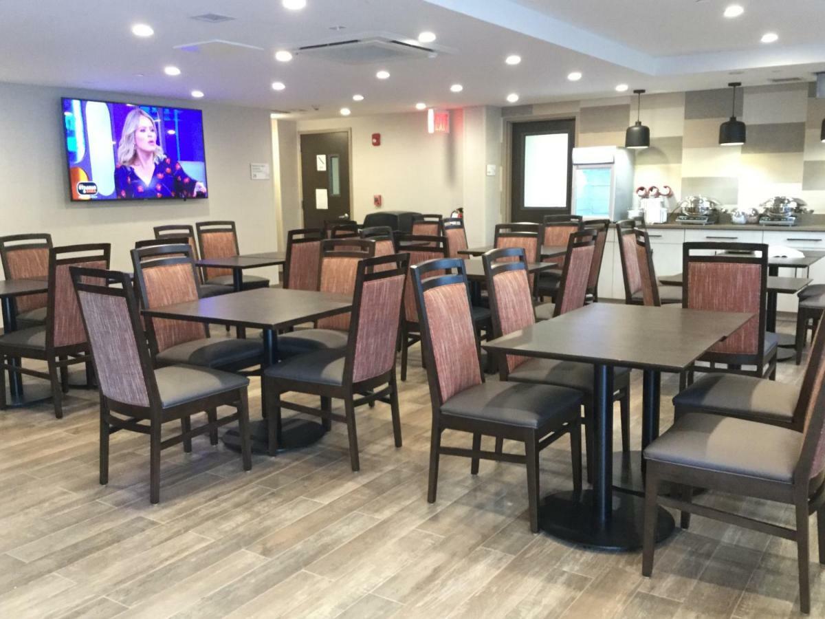 Ramada By Wyndham Bronx Terminal Hotell New York Eksteriør bilde