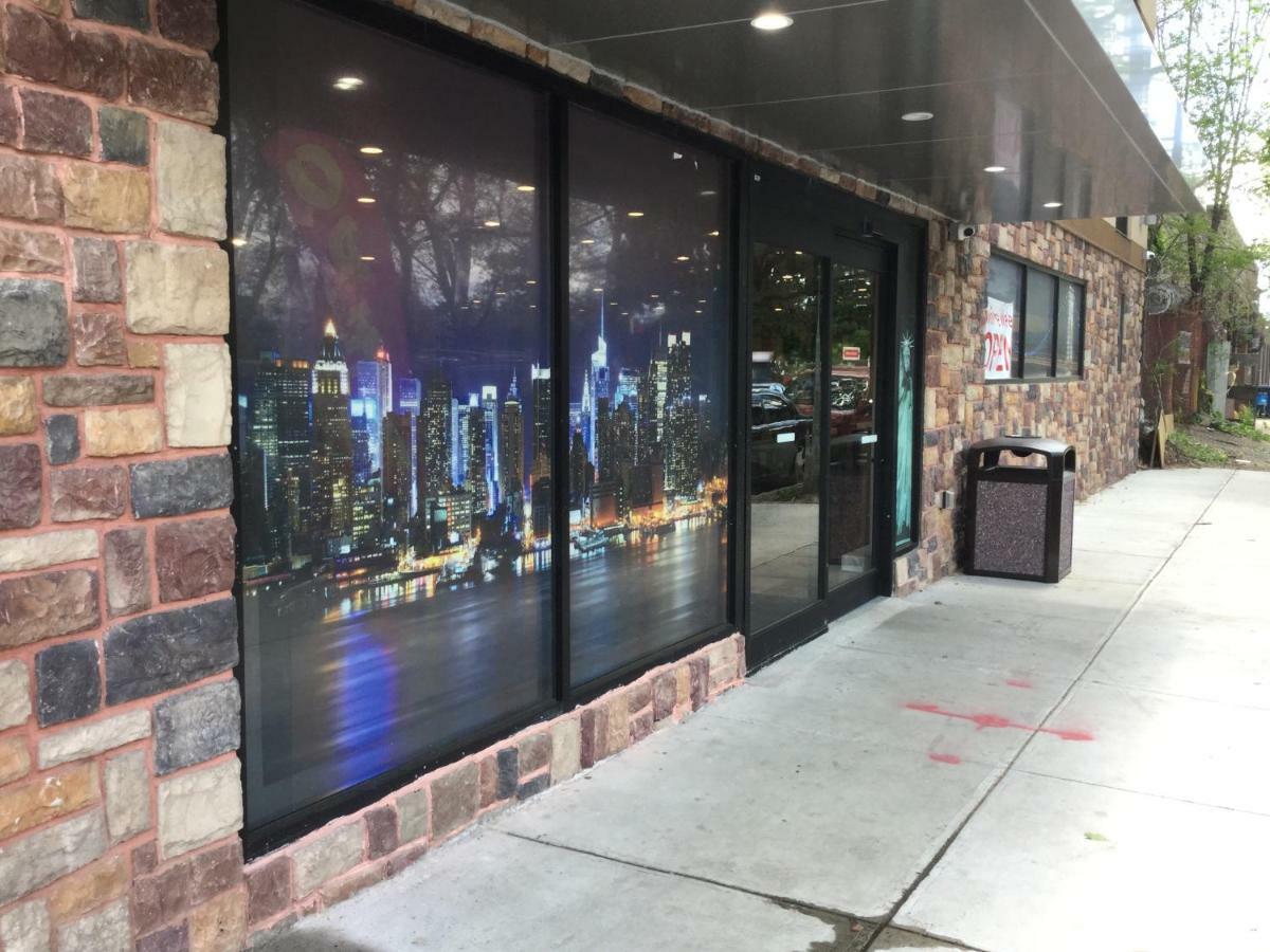 Ramada By Wyndham Bronx Terminal Hotell New York Eksteriør bilde