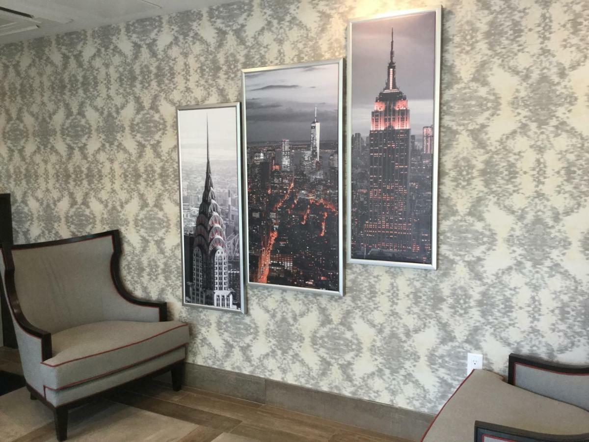 Ramada By Wyndham Bronx Terminal Hotell New York Eksteriør bilde